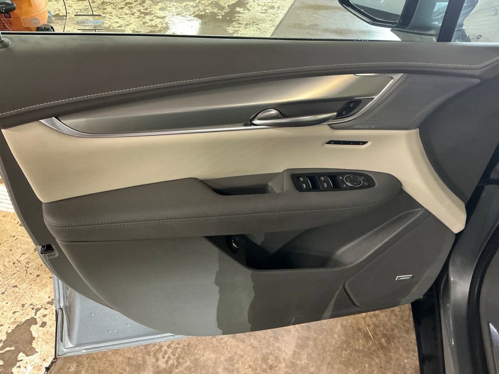Certified 2024 Cadillac XT5 Premium Luxury w/ Technology Package AWD/4WD image 15