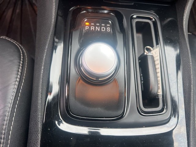 Used 2018 Chrysler 300 S image 32