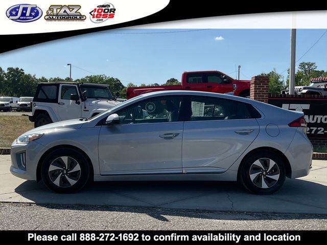 Used 2022 Hyundai Ioniq SE FWD image 4