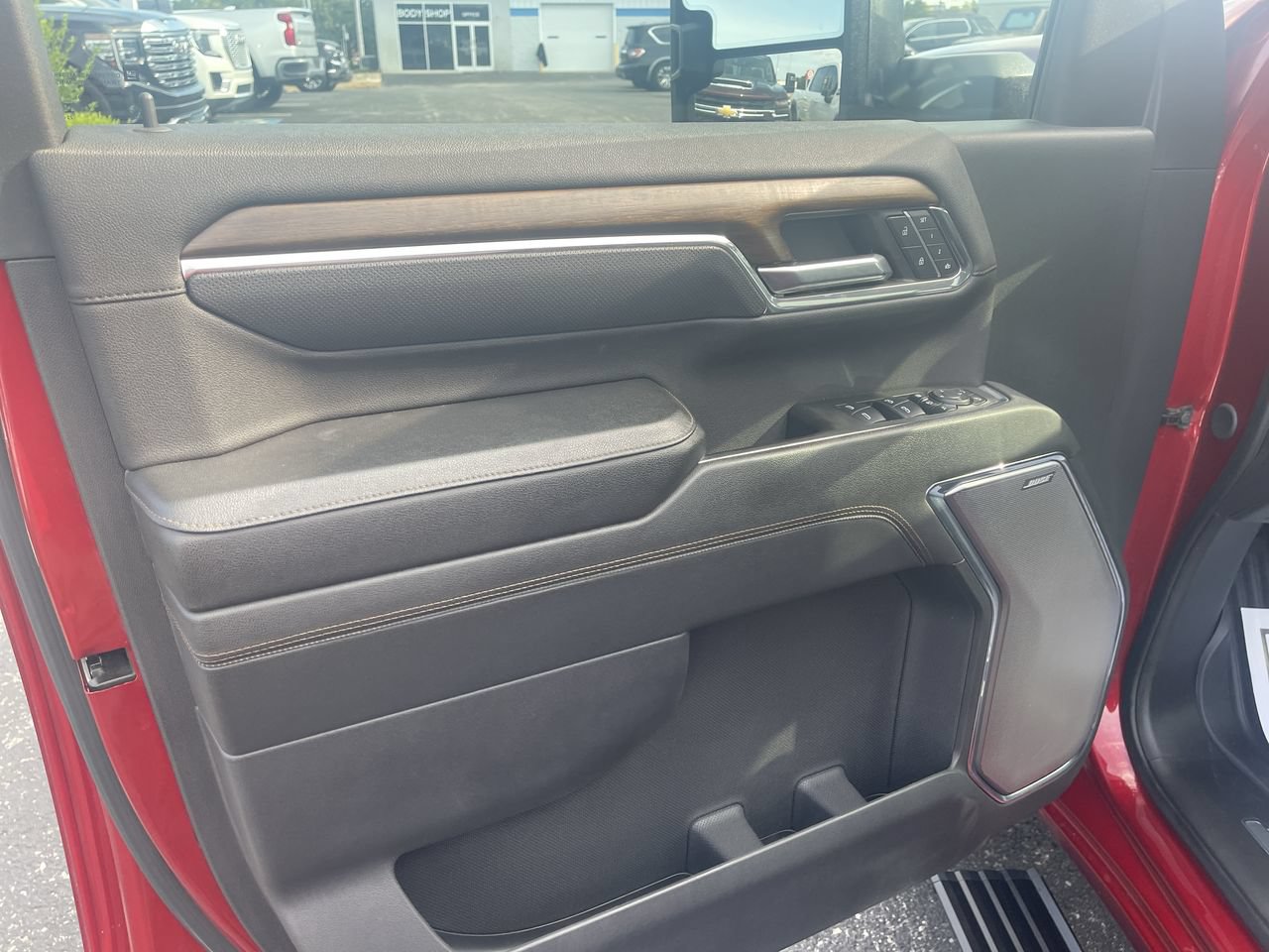 Certified 2024 Chevrolet Silverado 2500 High Country w/ High Country Premium Package AWD/4WD image 23
