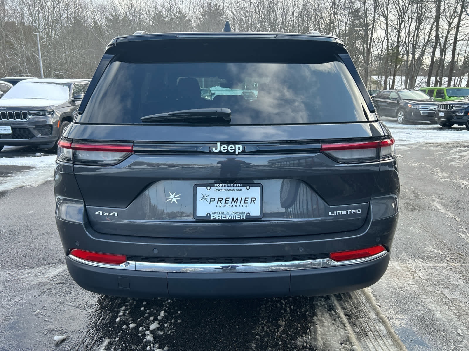 Used 2025 Jeep Grand Cherokee Limited w/ Trailer Tow Package image 6