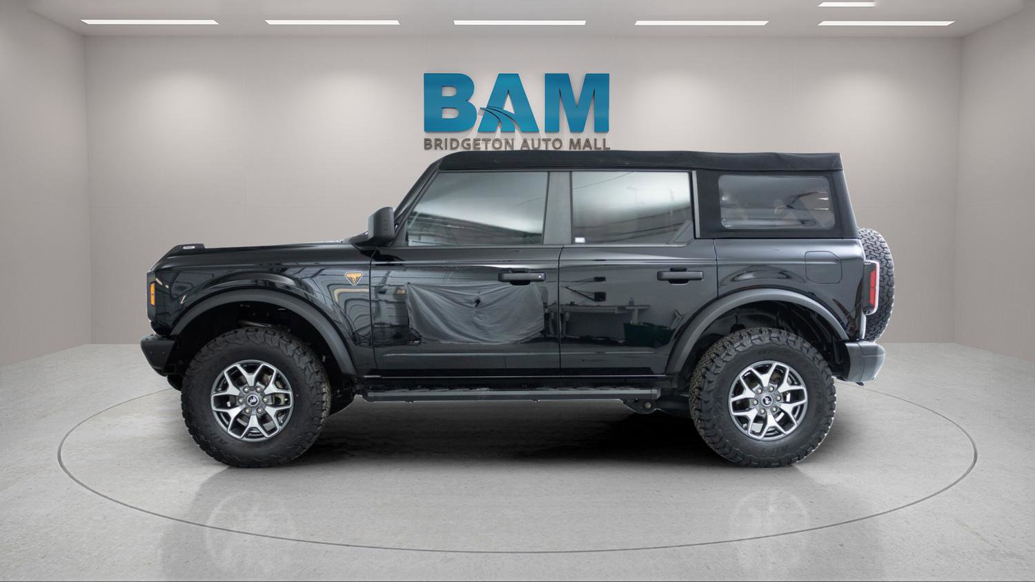 Used 2022 Ford Bronco Badlands AWD/4WD image 4