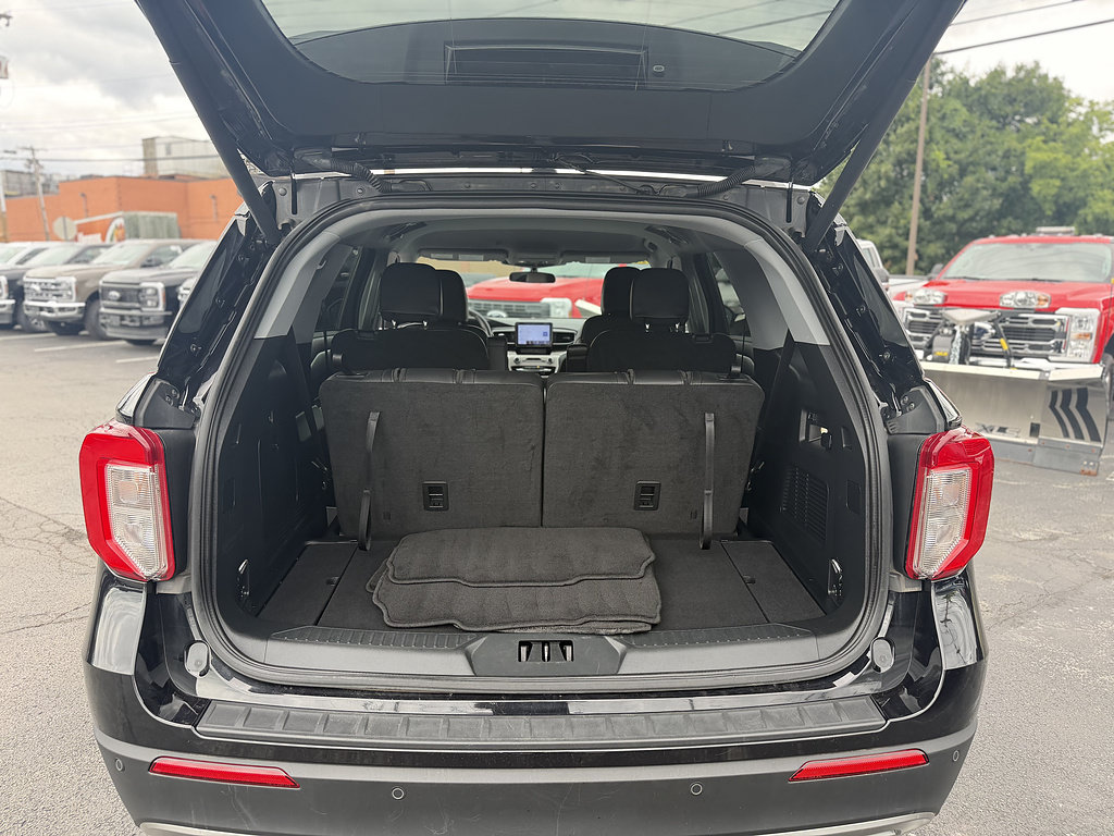 Certified 2023 Ford Explorer XLT w/ Equipment Group 202A AWD/4WD image 7