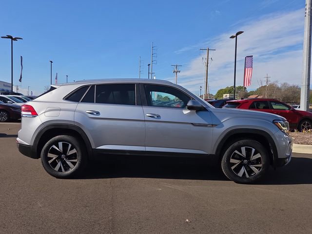Used 2023 Volkswagen Atlas Cross Sport SE image 6