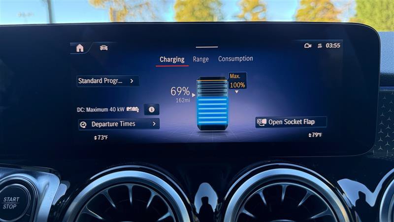 Used 2024 Mercedes-Benz EQB 250+ image 27