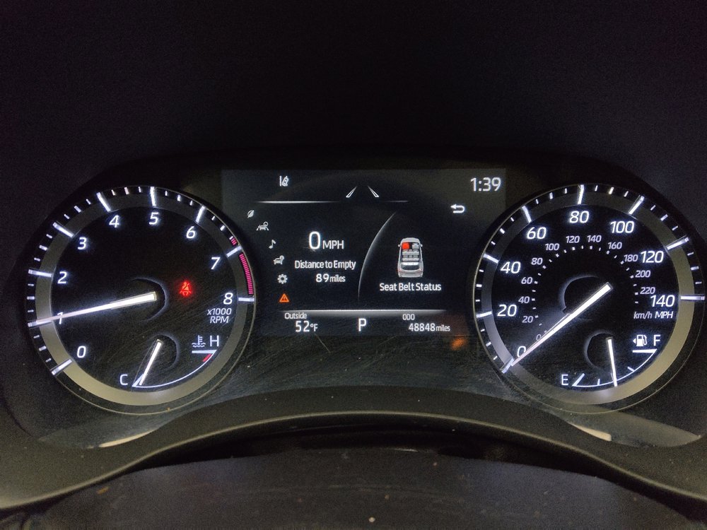 Used 2021 Toyota Highlander XLE image 25