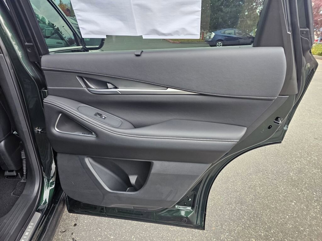 New 2026 INFINITI QX60 Luxe w/ Cargo Package image 14