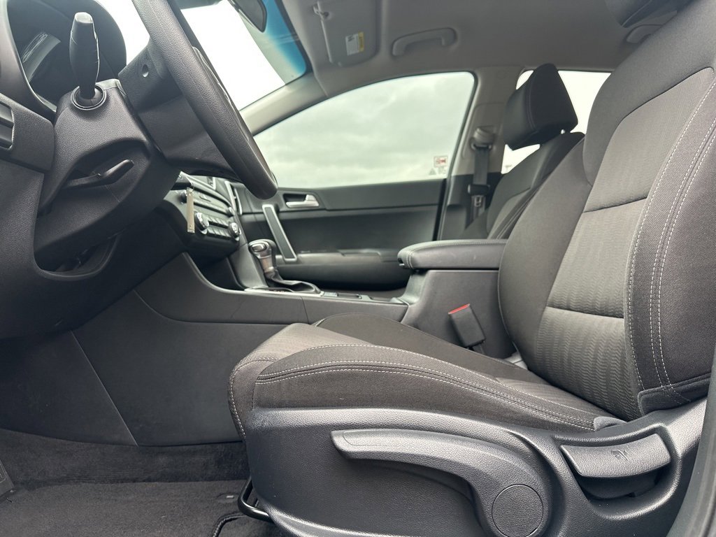 Used 2022 Kia Sportage LX image 22