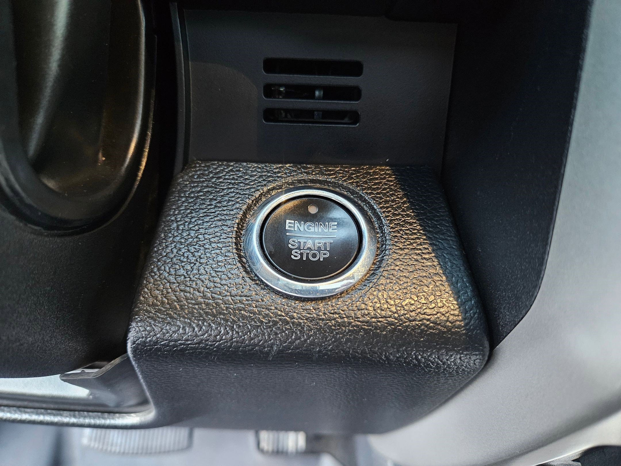 Used 2019 Ford F350 Lariat w/ Lariat Ultimate Package image 22