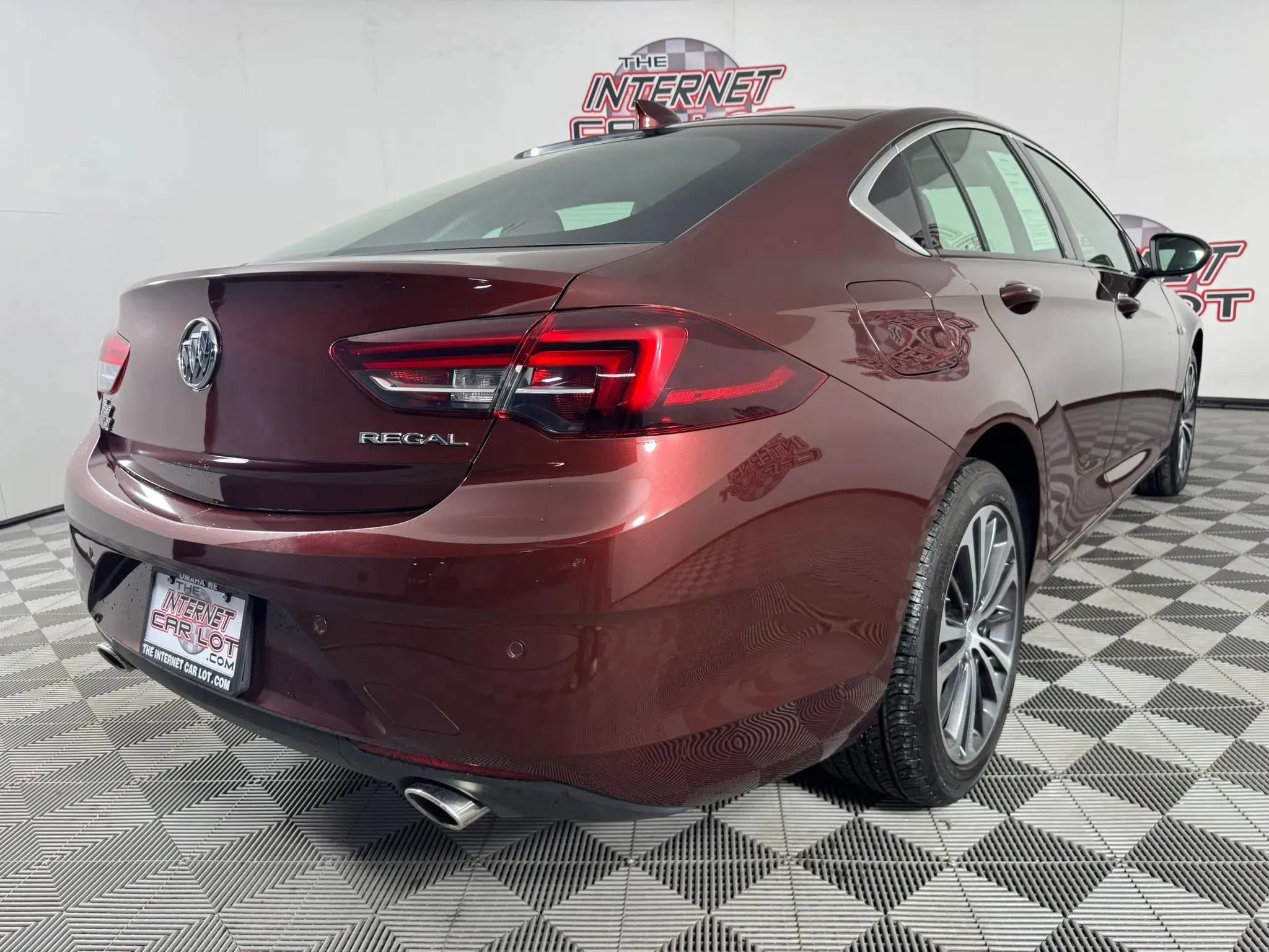 Used 2019 Buick Regal Preferred w/ Driver Confidence Package I image 27
