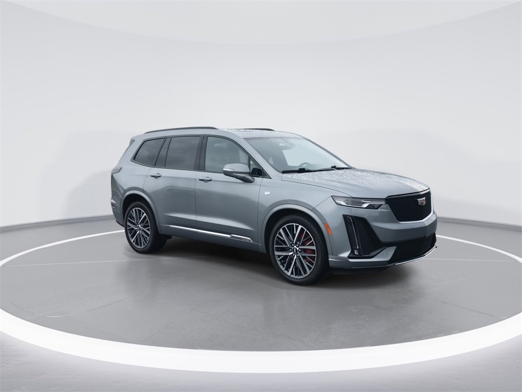 Used 2023 Cadillac XT6 Sport image 2