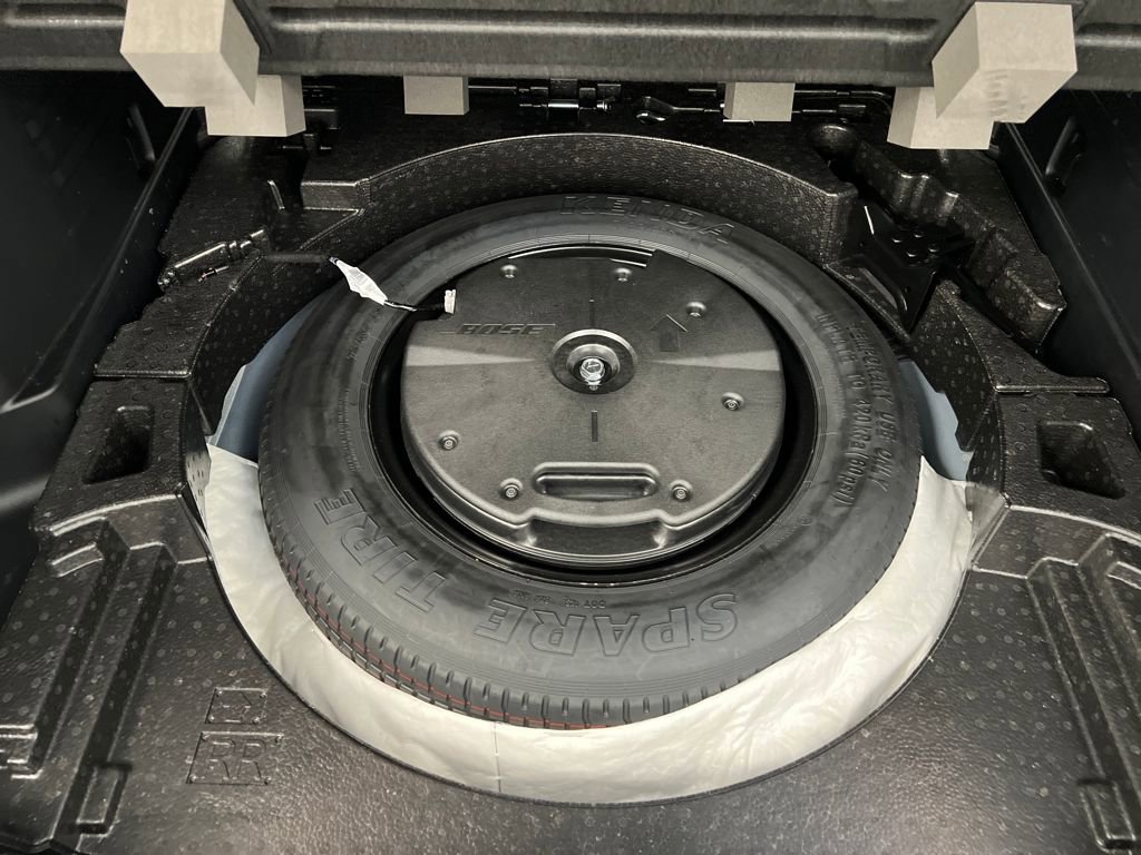 Used 2025 MAZDA CX-50 AWD 2.5 S w/ Premium Package image 34