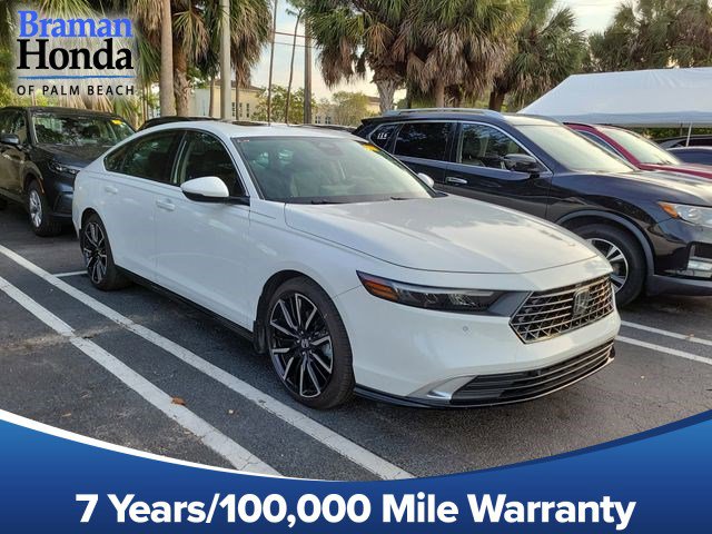 Used 2023 Honda Accord Touring image 1