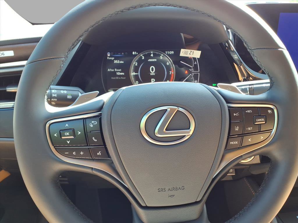New 2025 Lexus ES 350 w/ Premium Package image 12