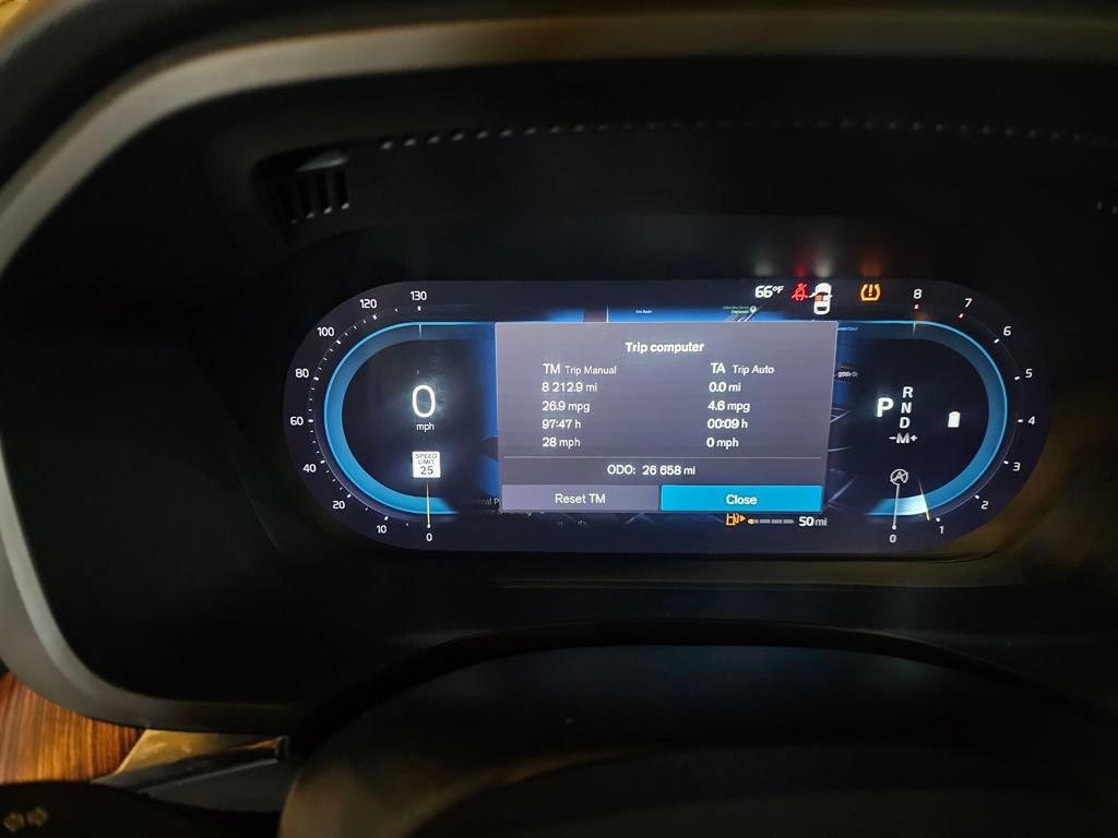 Certified 2023 Volvo XC60 B5 Plus w/ Climate Package image 20