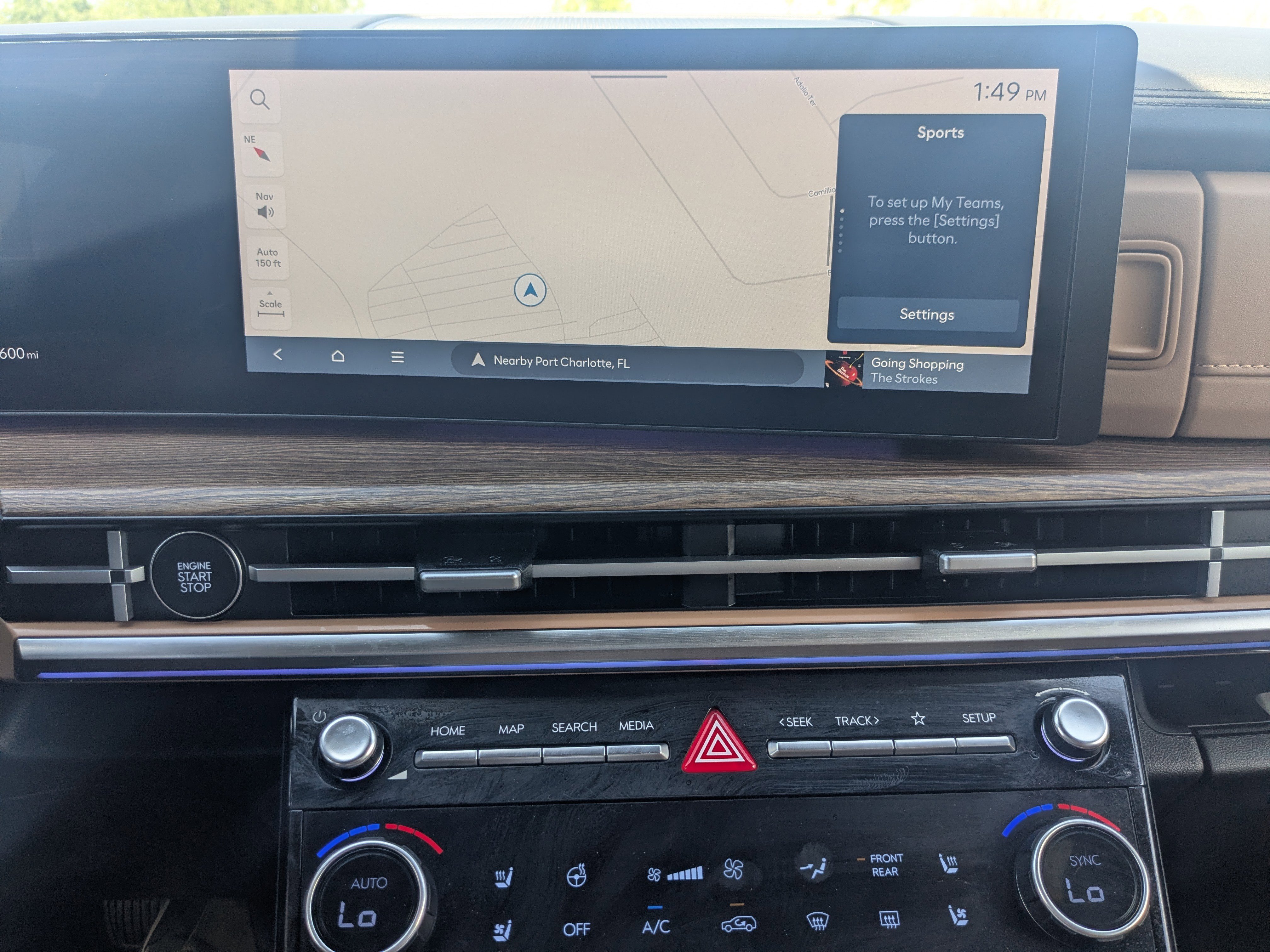 Used 2025 Hyundai Santa Fe Limited image 31