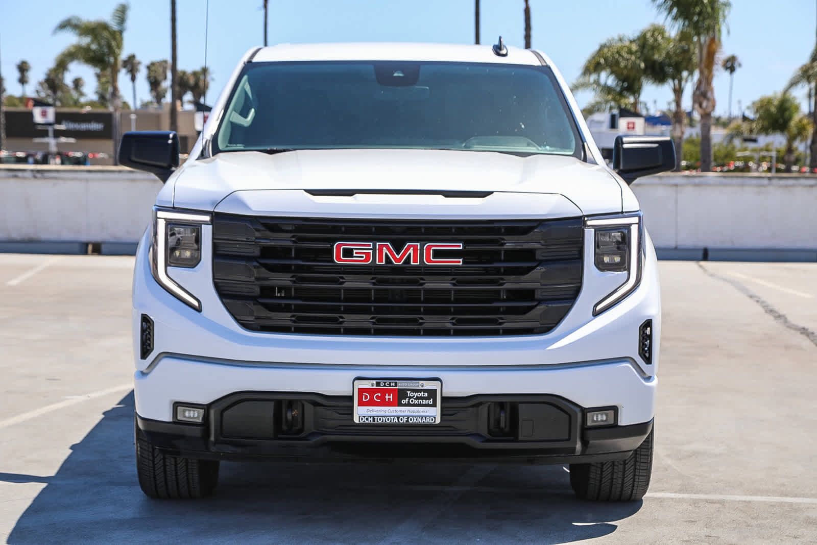 Used 2024 GMC Sierra 1500 Elevation AWD/4WD image 3