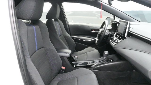 Used 2021 Toyota Corolla SE w/ Carpet Mat Package (TMS) FWD image 11
