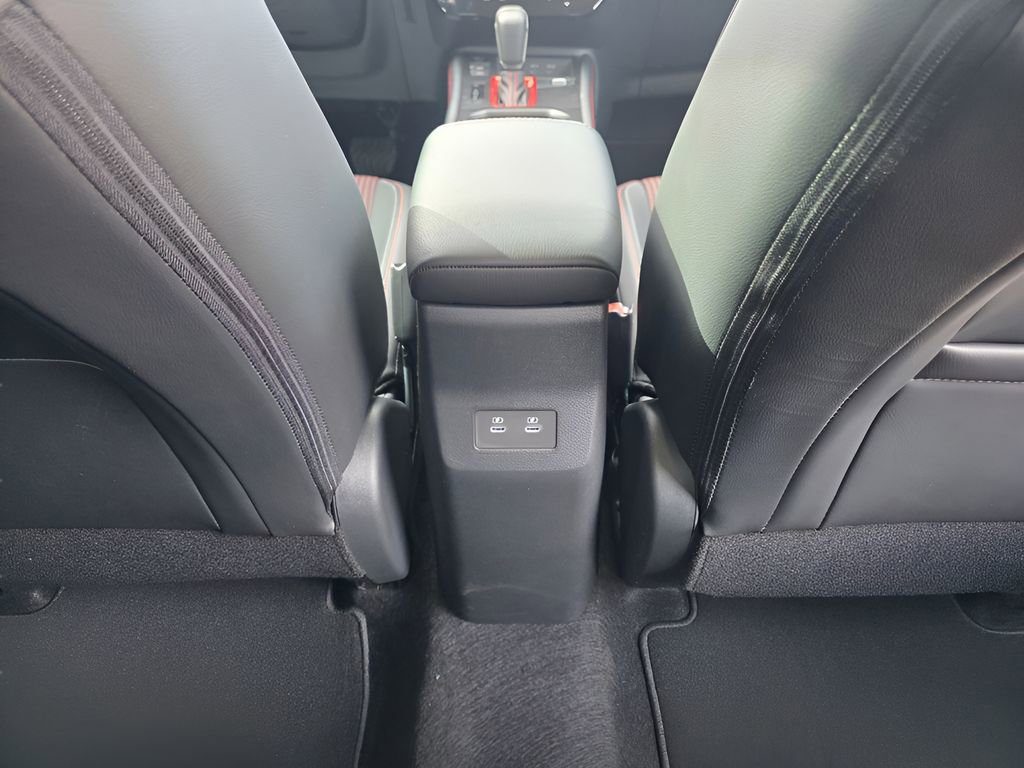 New 2026 Nissan Kicks SR image 9