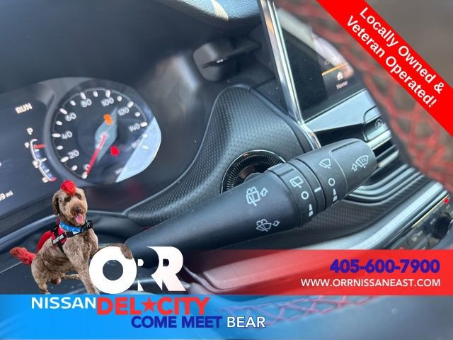 Used 2025 Jeep Compass Trailhawk image 19