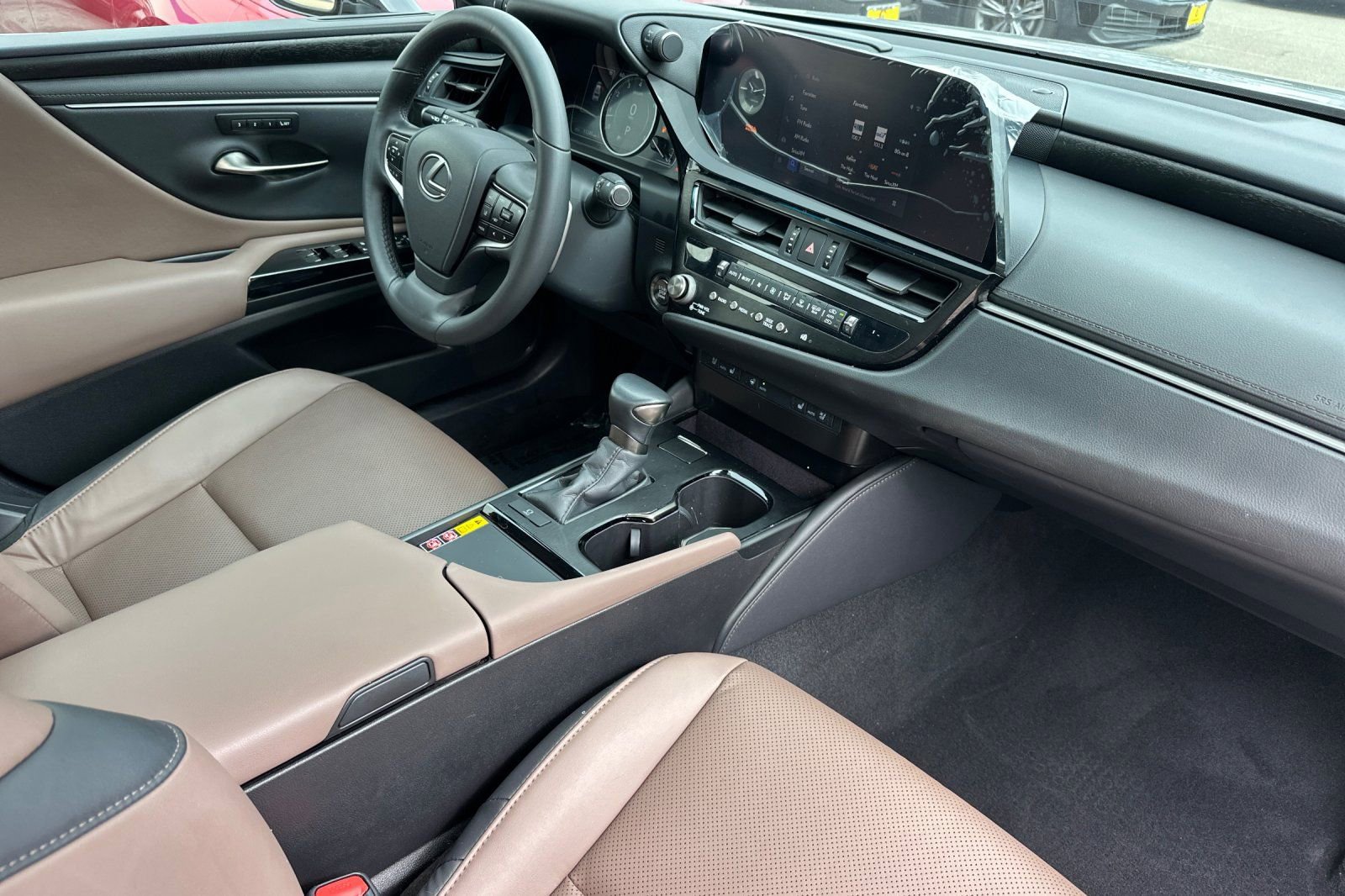 Used 2025 Lexus ES 350 w/ Premium Package FWD image 18