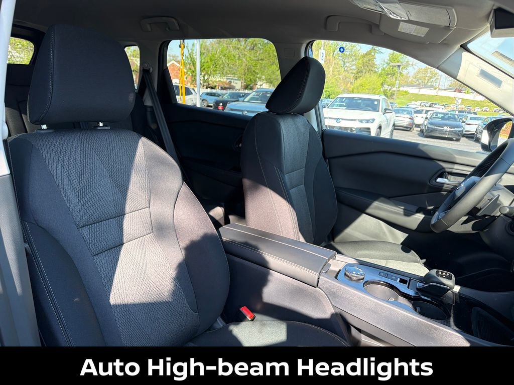 New 2026 Nissan Rogue SV AWD/4WD image 37