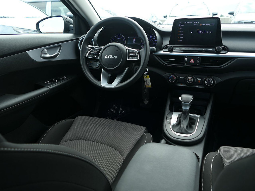 Used 2024 Kia Forte LXS w/ LXS Technology Package FWD image 22