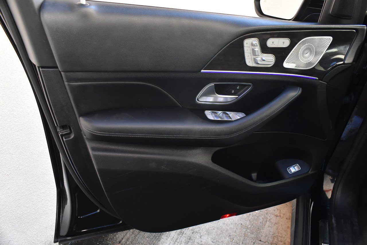 Used 2020 Mercedes-Benz GLS 450 4MATIC image 15
