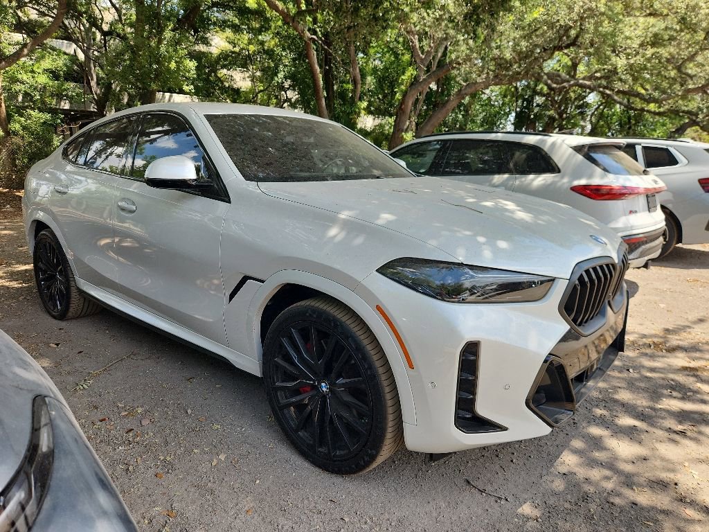 Used 2024 BMW X6 xDrive40i w/ Premium Package