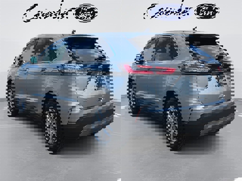 Used 2023 Ford Edge SEL image 7