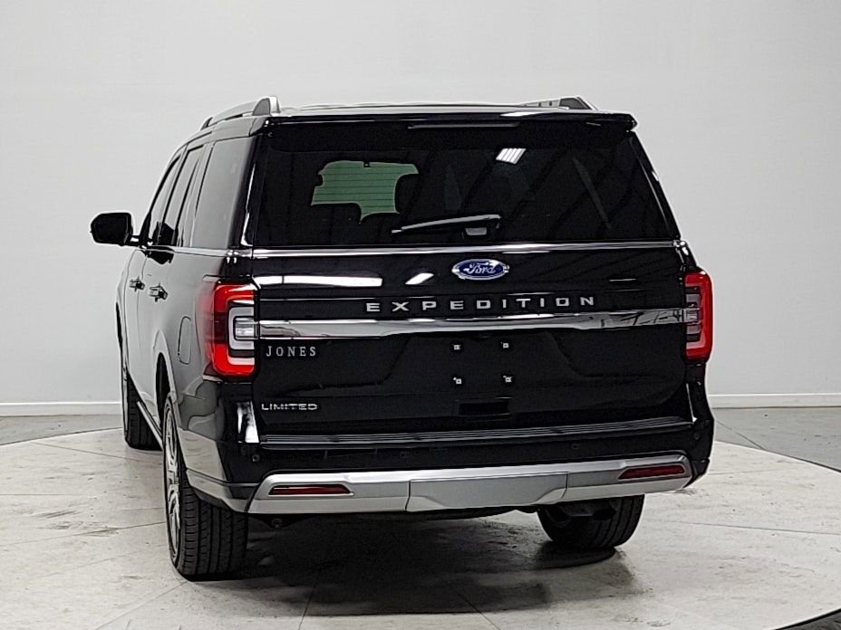 Used 2024 Ford Expedition Limited image 6