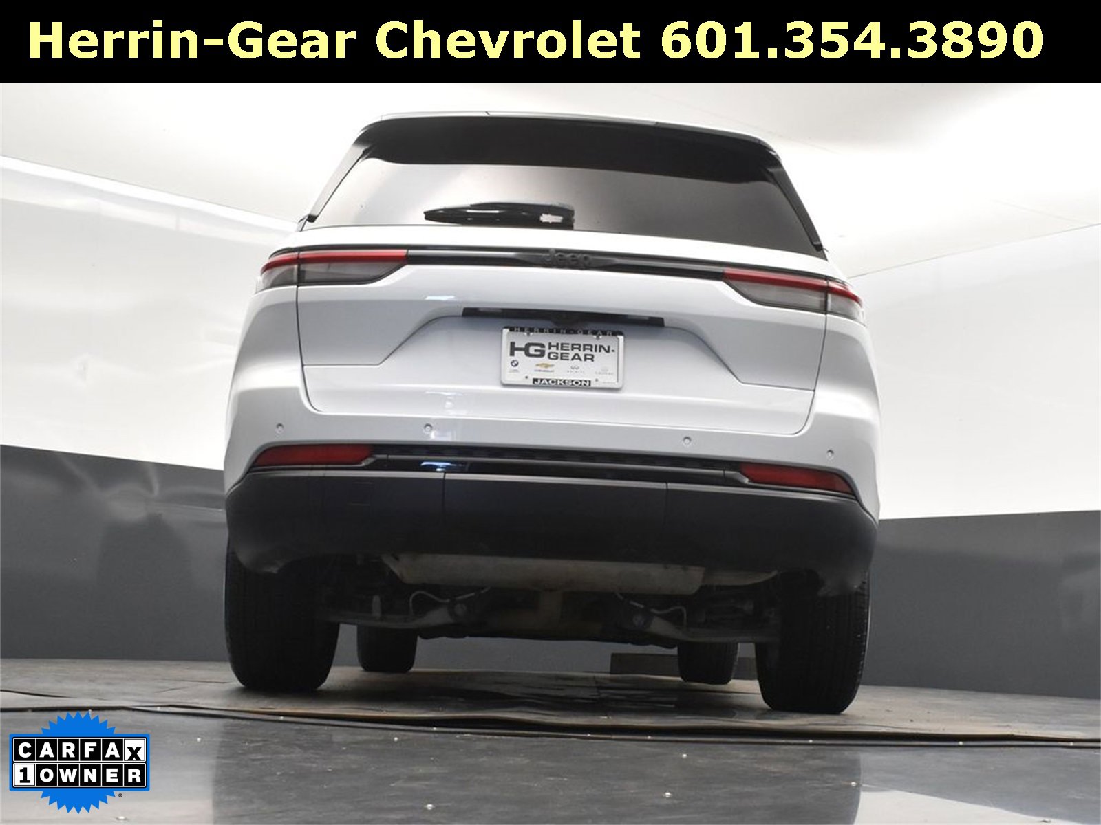 Used 2025 Jeep Grand Cherokee Altitude image 41