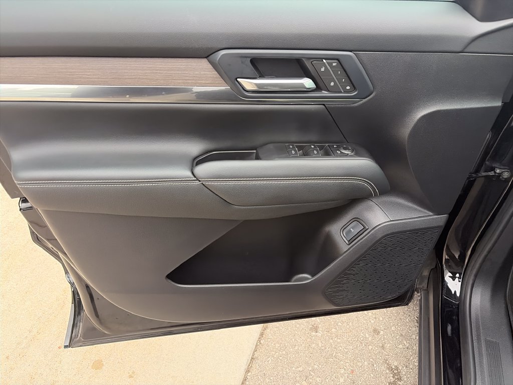 Used 2026 GMC Terrain Denali AWD/4WD image 10