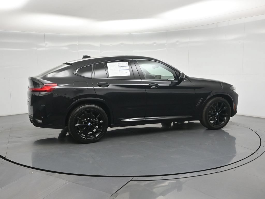 Used 2024 BMW X4 xDrive30i w/ M Sport Package AWD/4WD image 27