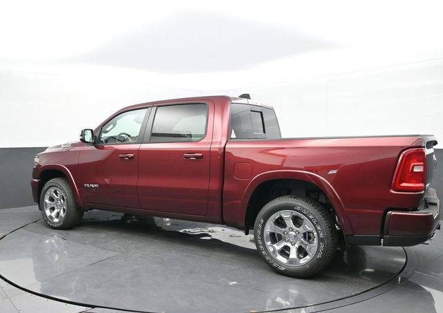 New 2026 RAM 1500 4x4 Crew Cab image 3