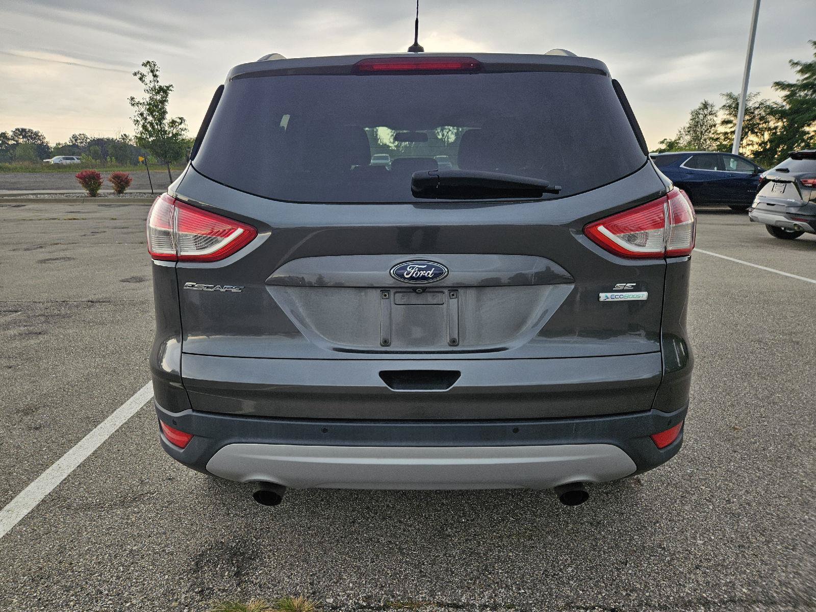 Used 2016 Ford Escape SE w/ Equipment Group 201A FWD image 6