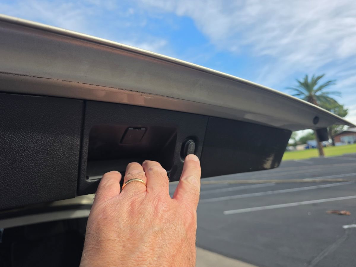 Used 2017 Chevrolet Tahoe LT image 38