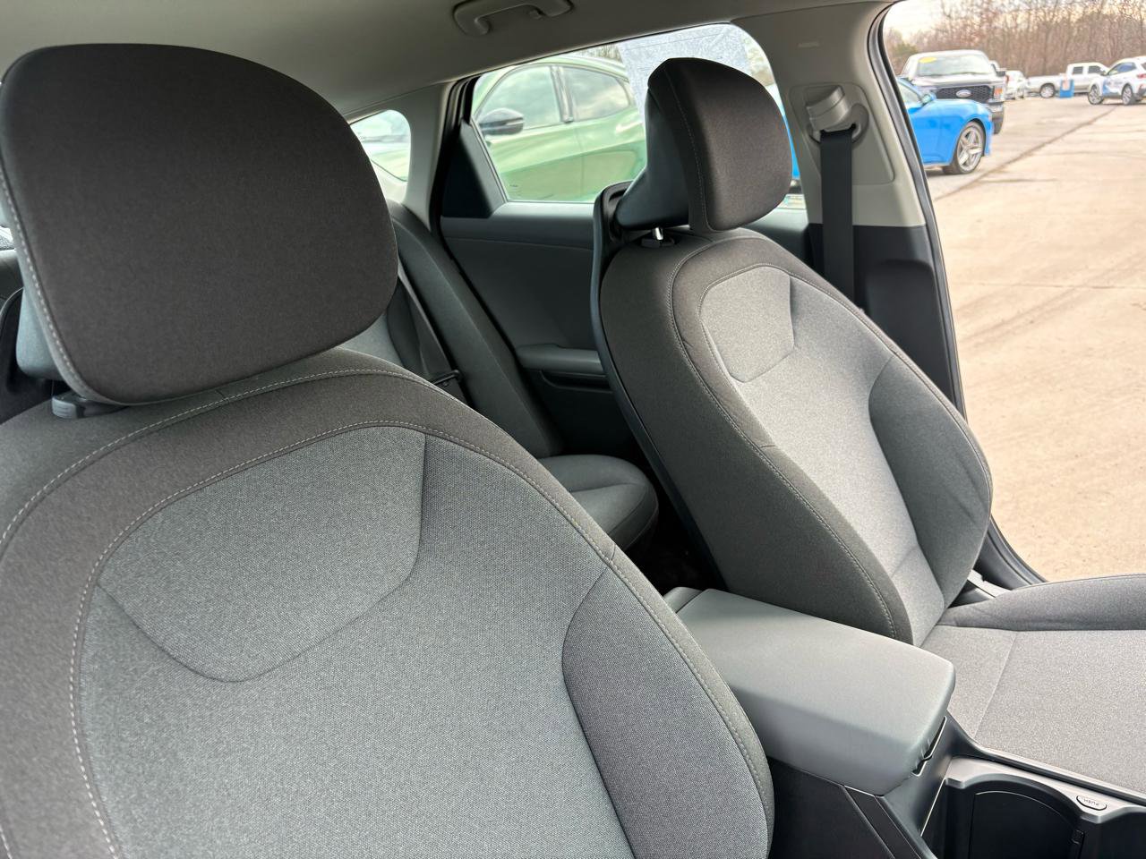 Used 2025 Kia K4 LXS FWD image 43