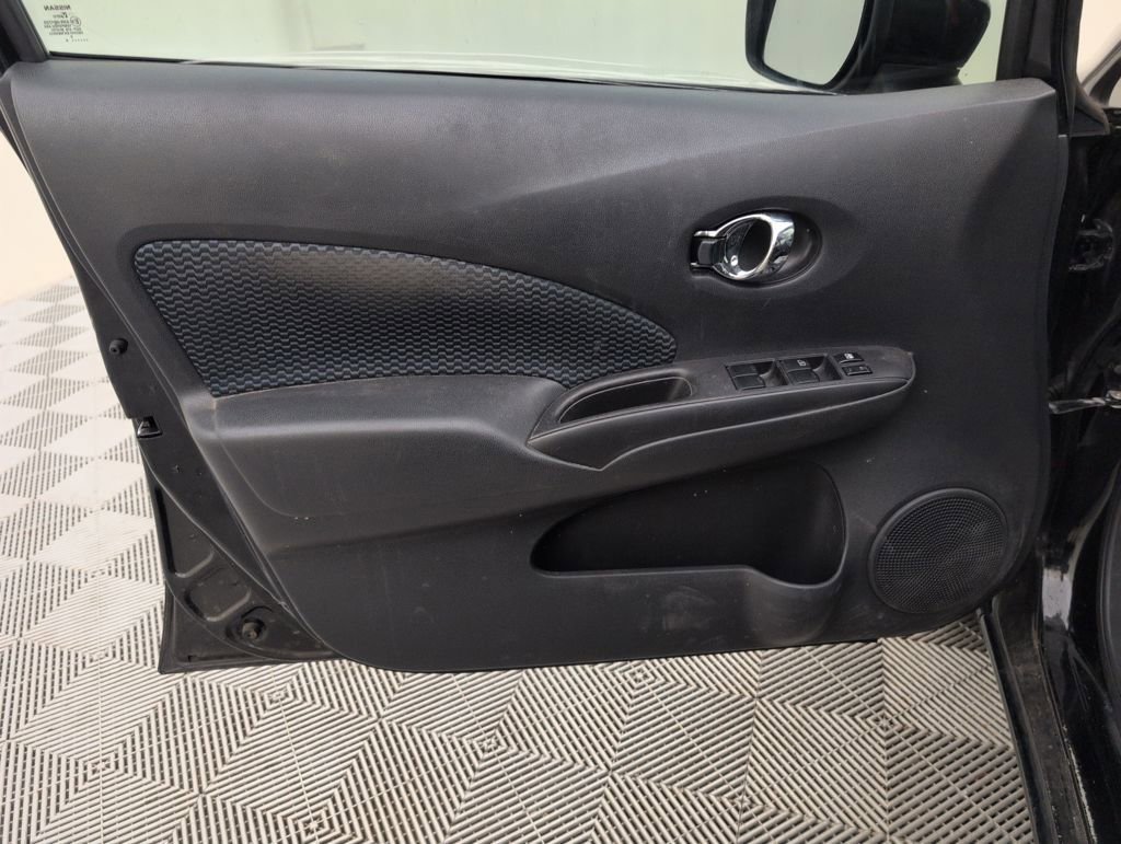 Used 2016 Nissan Versa Note SV FWD image 29