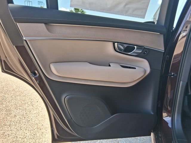 New 2026 Volvo XC90 B5 Core AWD/4WD image 16