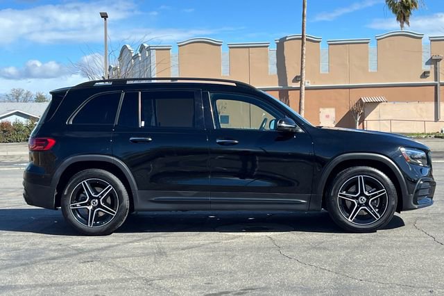 Used 2024 Mercedes-Benz GLB 250 image 3