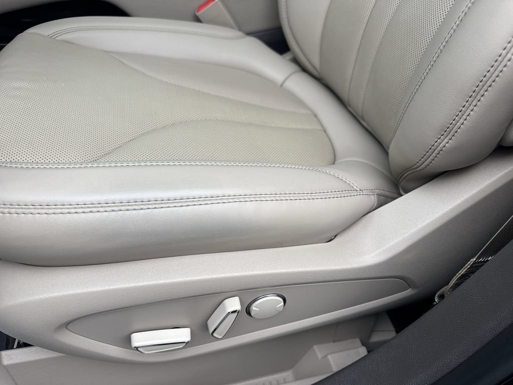 Certified 2023 Lincoln Nautilus Reserve AWD/4WD image 14