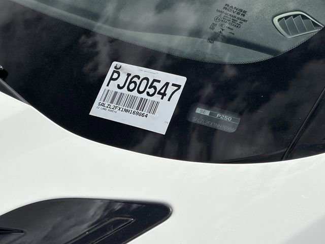 Used 2022 Land Rover Range Rover Evoque R-Dynamic SE image 33