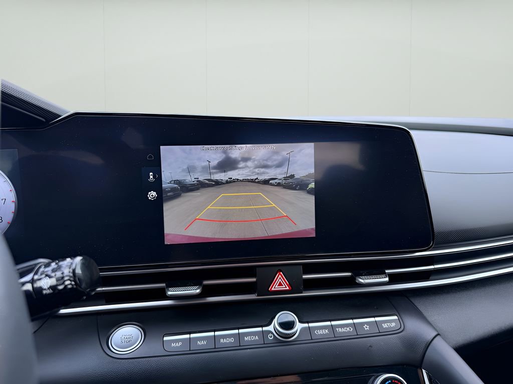 Used 2023 Hyundai Elantra SEL w/ Convenience Package FWD image 13