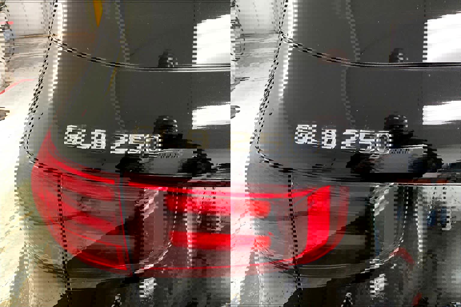 Used 2026 Mercedes-Benz GLB 250 4MATIC image 33