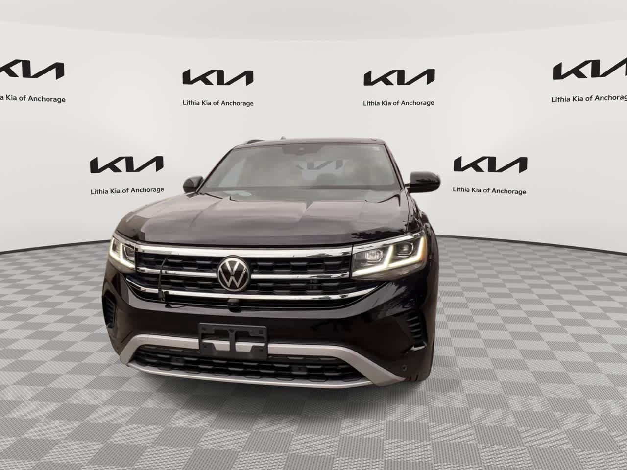 Used 2021 Volkswagen Atlas Cross Sport SEL Premium AWD/4WD image 3