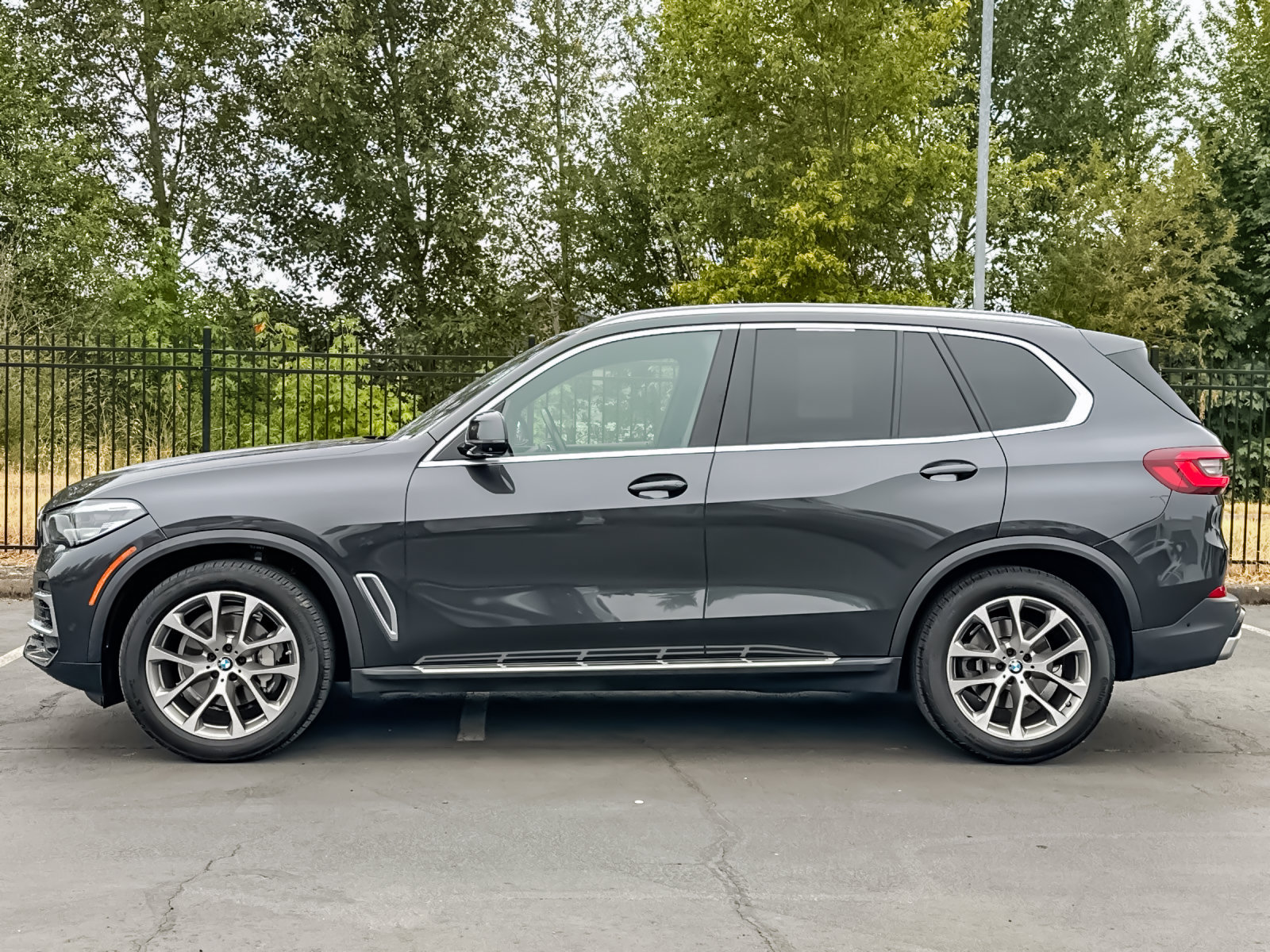 Used 2022 BMW X5 xDrive40i AWD/4WD image 6