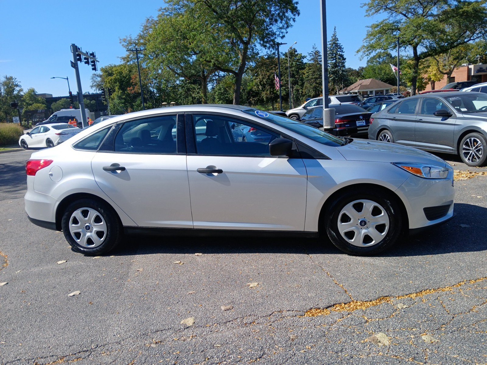 Used 2017 Ford Focus S FWD image 3