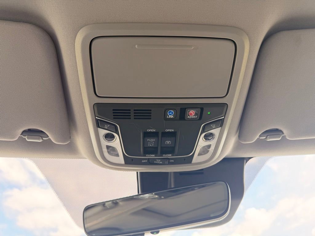 Used 2021 Honda Pilot Elite image 21
