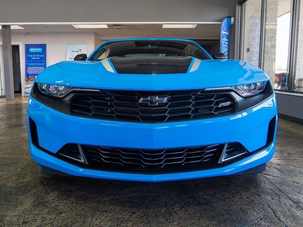 Used 2023 Chevrolet Camaro LT RWD image 7